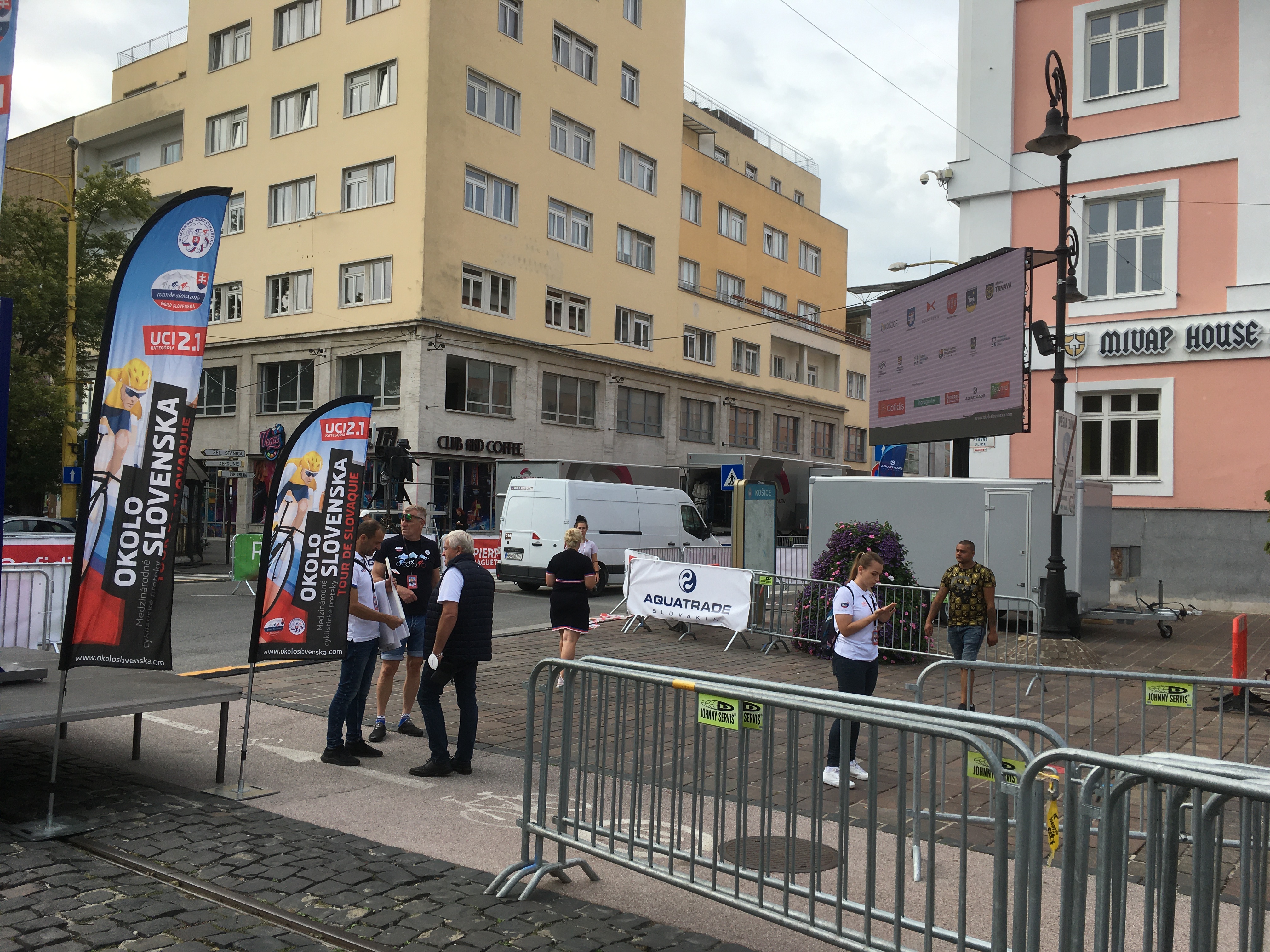 Okolo_Slovenska_Led
